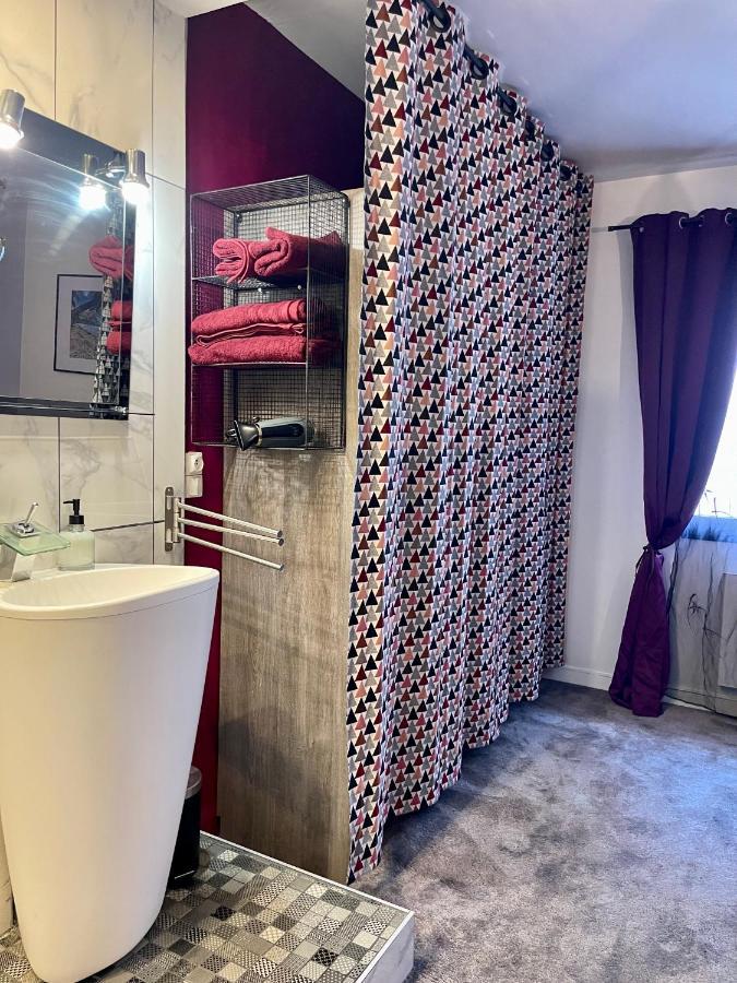 Ferienwohnung Duplex Hyper-Centre Avec Sa Cour Privee Angers Exterior foto