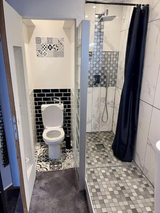 Ferienwohnung Duplex Hyper-Centre Avec Sa Cour Privee Angers Exterior foto