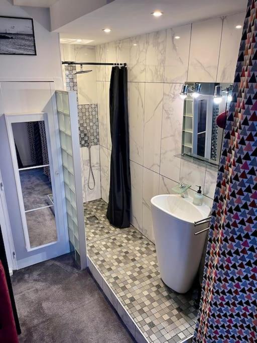 Ferienwohnung Duplex Hyper-Centre Avec Sa Cour Privee Angers Exterior foto